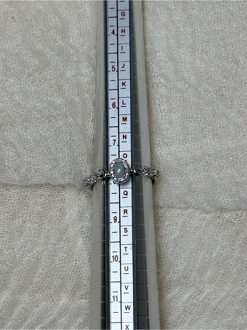 925 Sterling Silver ring with oval opal center stone and small stone, Size 8 - Picture 4 of 4